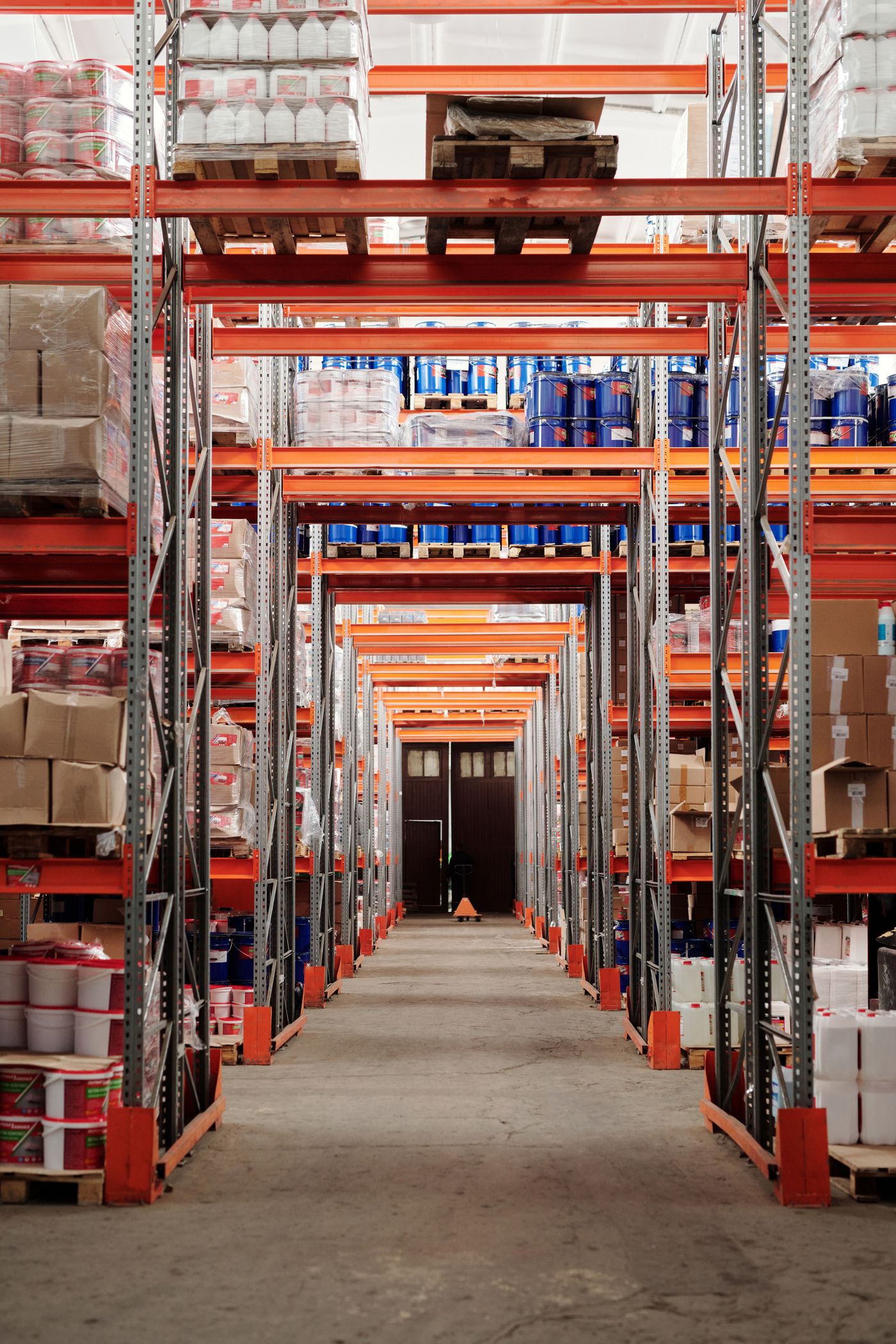 Pest monitoring device mapped on a food-processing floor plan